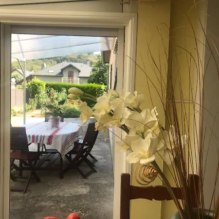 D'hotes Chez Christiane 住宿加早餐酒店 卢德