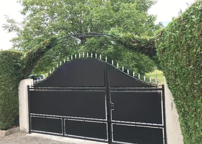 D'hotes Chez Christiane * لورد