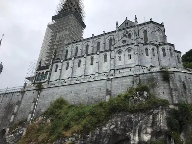 فندق مبيت وإفطار D'hotes Chez Christiane لورد