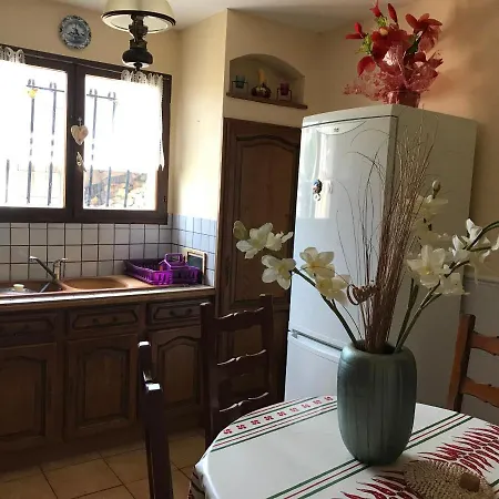 D'hotes Chez Christiane B&B 루르드