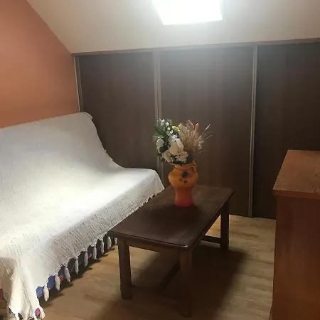D'hotes Chez Christiane B&B 루르드